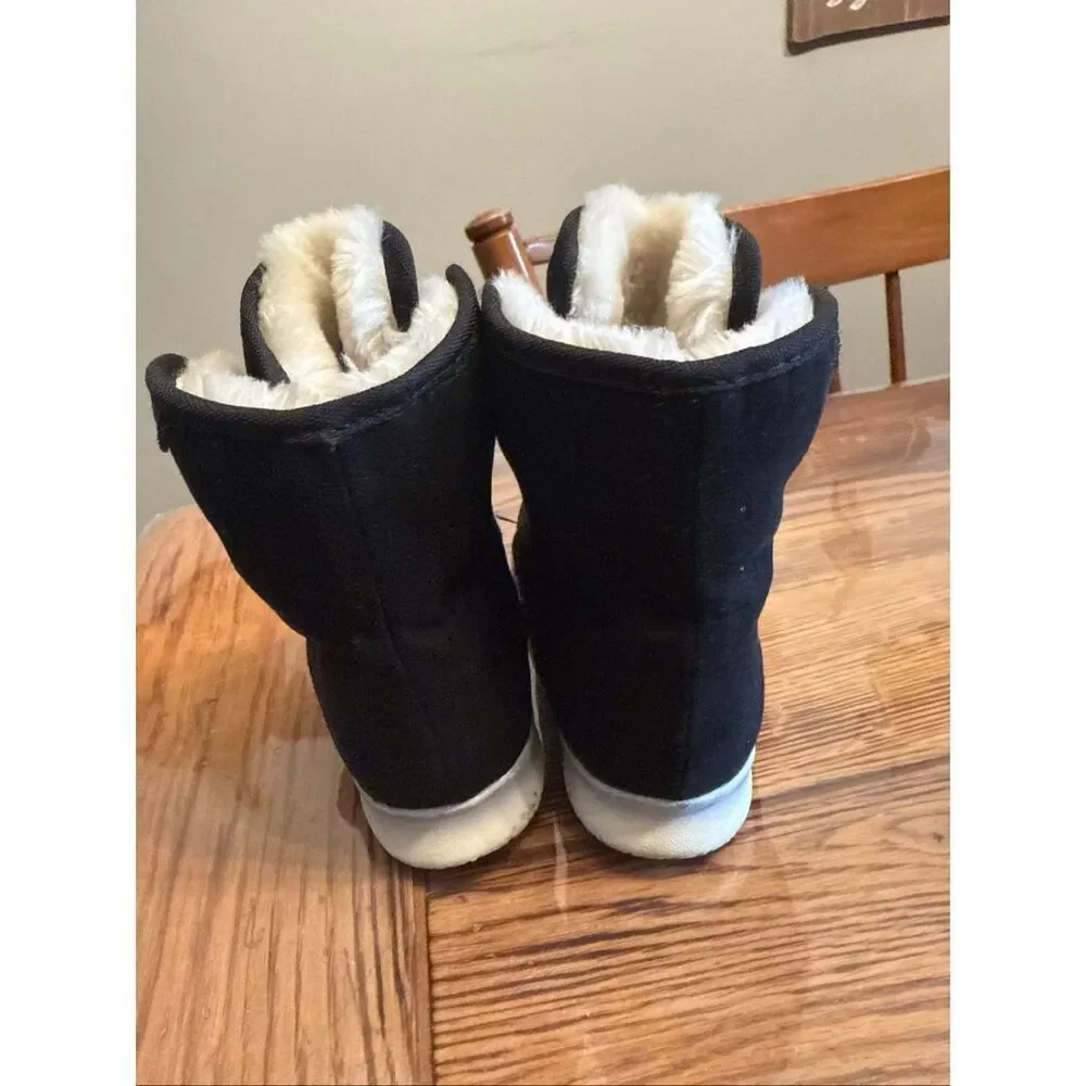 Native Jiffy Black White Faux Shearling Lined Button AP Luna Winter Boots Size 9